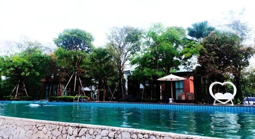 Chatnipa Beach Resort By Morseng Ban Hat Lek Buitenkant foto