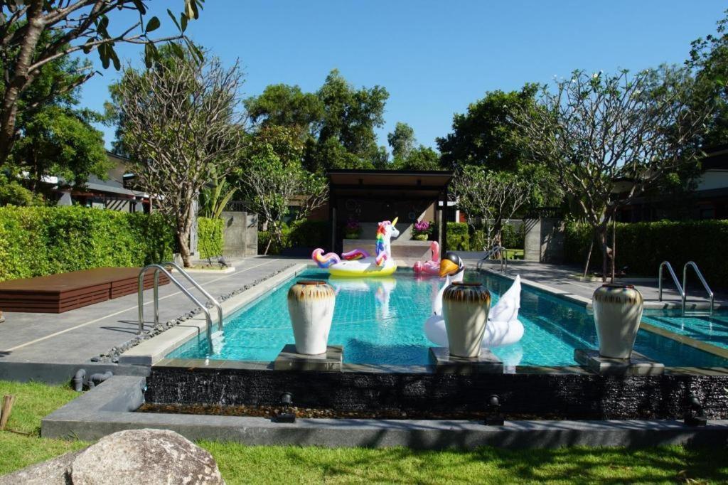 Chatnipa Beach Resort By Morseng Ban Hat Lek Buitenkant foto